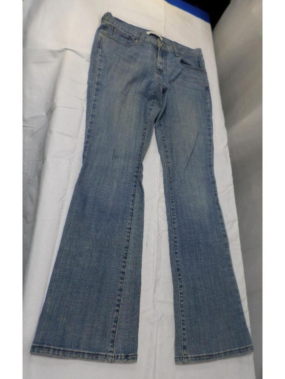 EUC DESIGNER LEVI'S 515 BOOT CUT COTTON BLEND DENIM BLUE JEANS PANTS SIZE 8M